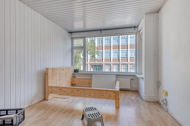 Photo 15 of Heinsiusstraat 18