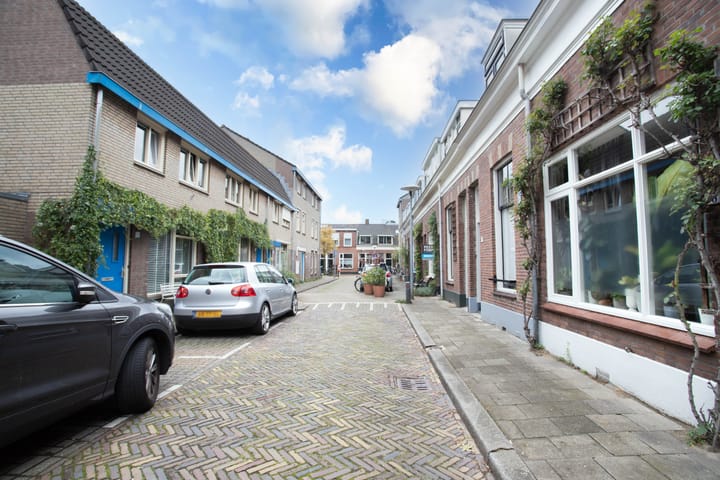 Foto 31 van Hulststraat 11