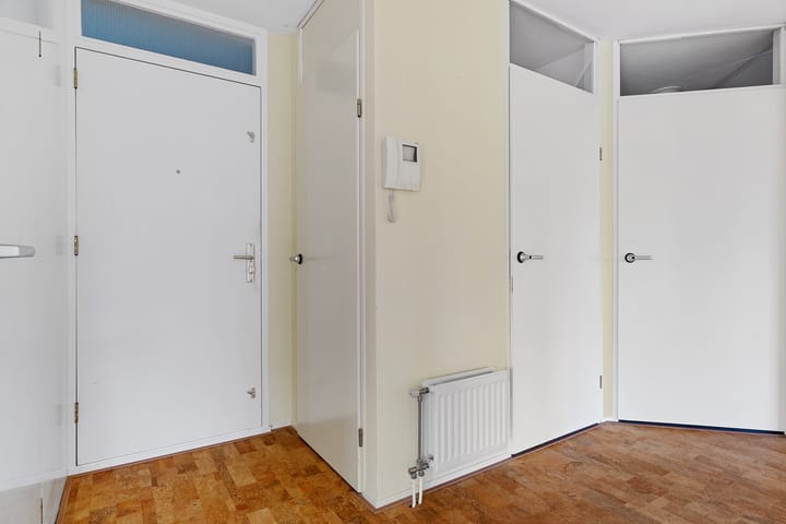 Photo 16 of Curiestraat 111