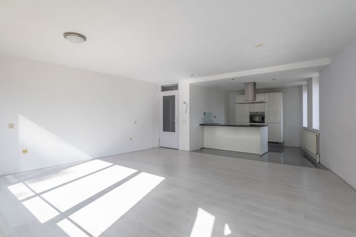 Photo 3 of Jesse Owenshof 80