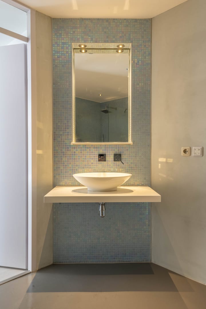 Photo 14 of Jesse Owenshof 80