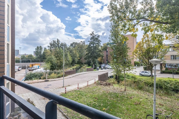 Photo 27 of Jesse Owenshof 80