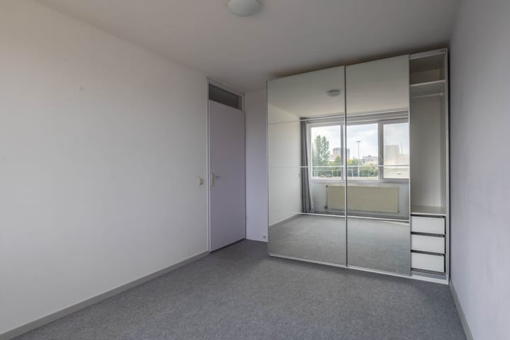 Photo 28 of Jesse Owenshof 80