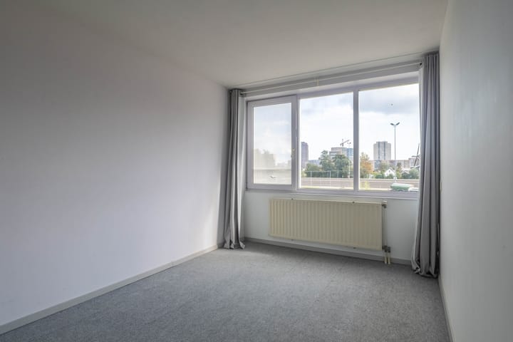 Photo 29 of Jesse Owenshof 80