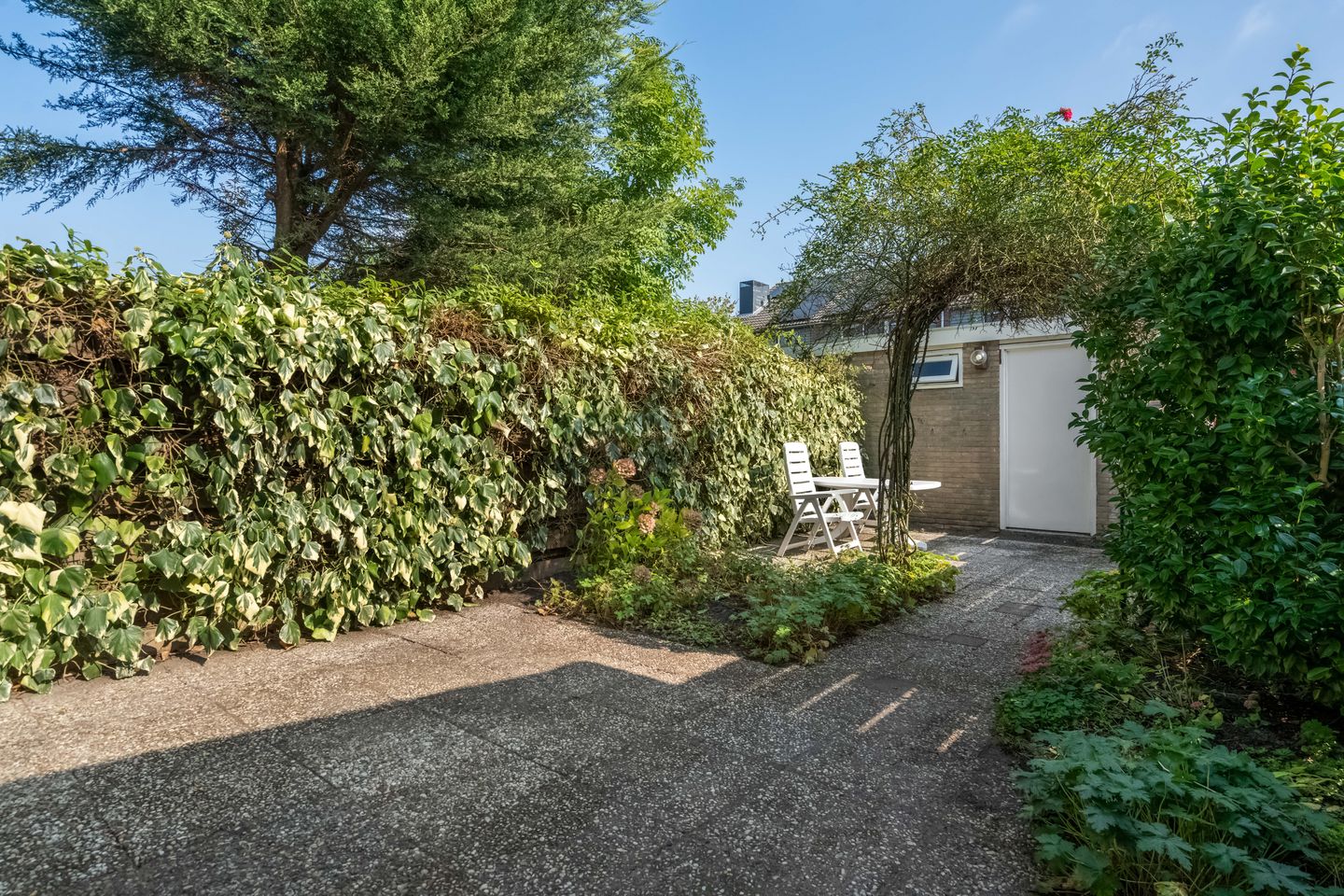 Foto 10 van van Limburg Stirumlaan 51