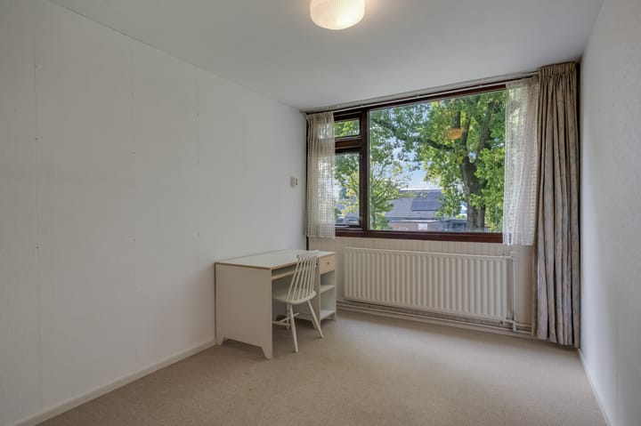 Foto 21 van van Limburg Stirumlaan 51