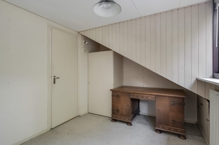 Foto 31 van van Limburg Stirumlaan 51