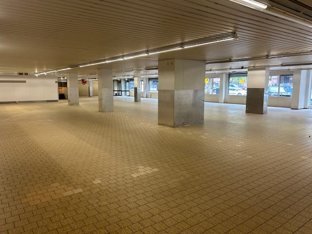 Bekijk foto 4 van Raadhuisplein 4