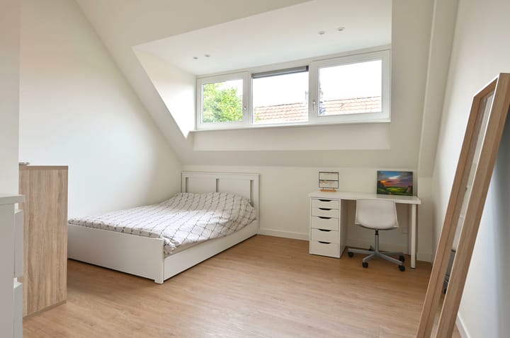 Foto 19 van van Lenneplaan 9