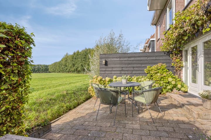 Foto 47 van Albrandswaardsedijk 24