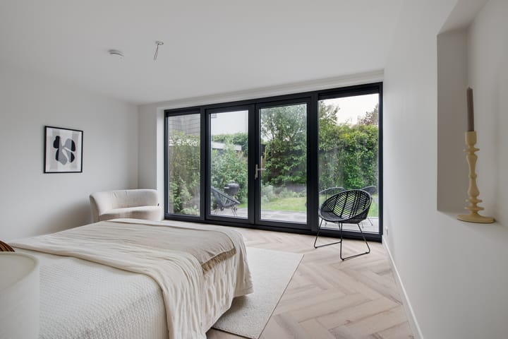 Photo 20 of Frederik Hendriklaan 58