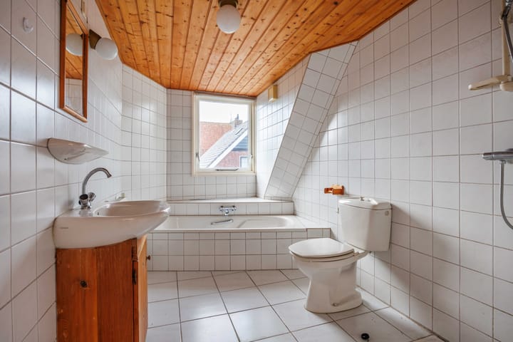 Foto 49 van Van der Bildtstraat 32