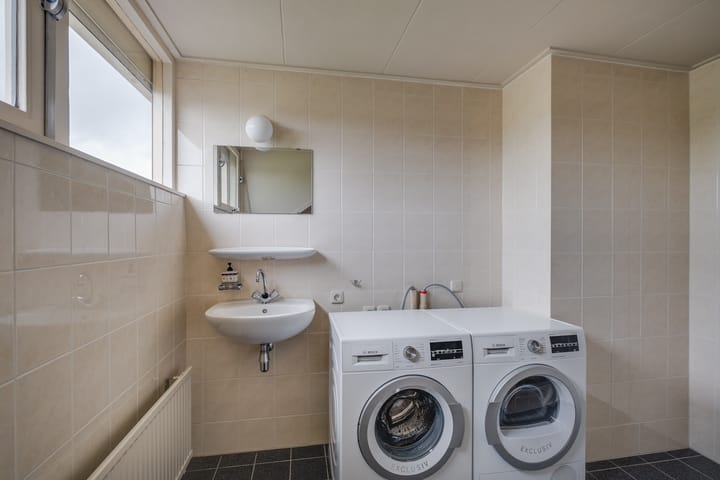 Photo 20 of Malusstraat 13