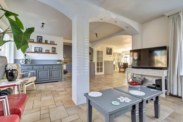 Photo 7 of Van Bossestraat 30