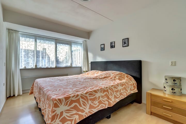 Photo 21 of Van Bossestraat 30