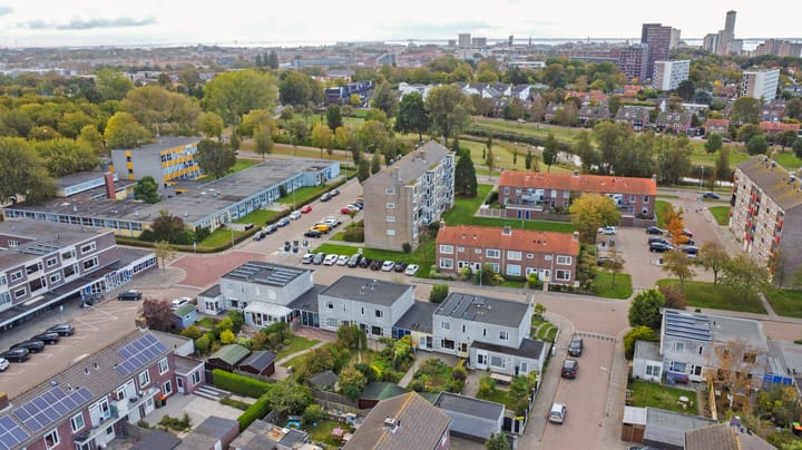 Photo 31 of Van Bossestraat 30