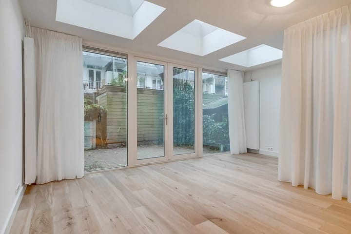 Photo 3 of Rombout Hogerbeetsstraat 42-H