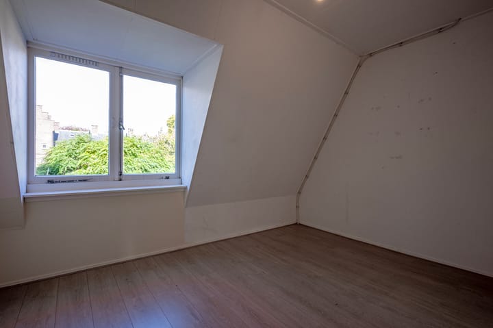 Foto 9 van Mgr. van de Weteringstraat 36