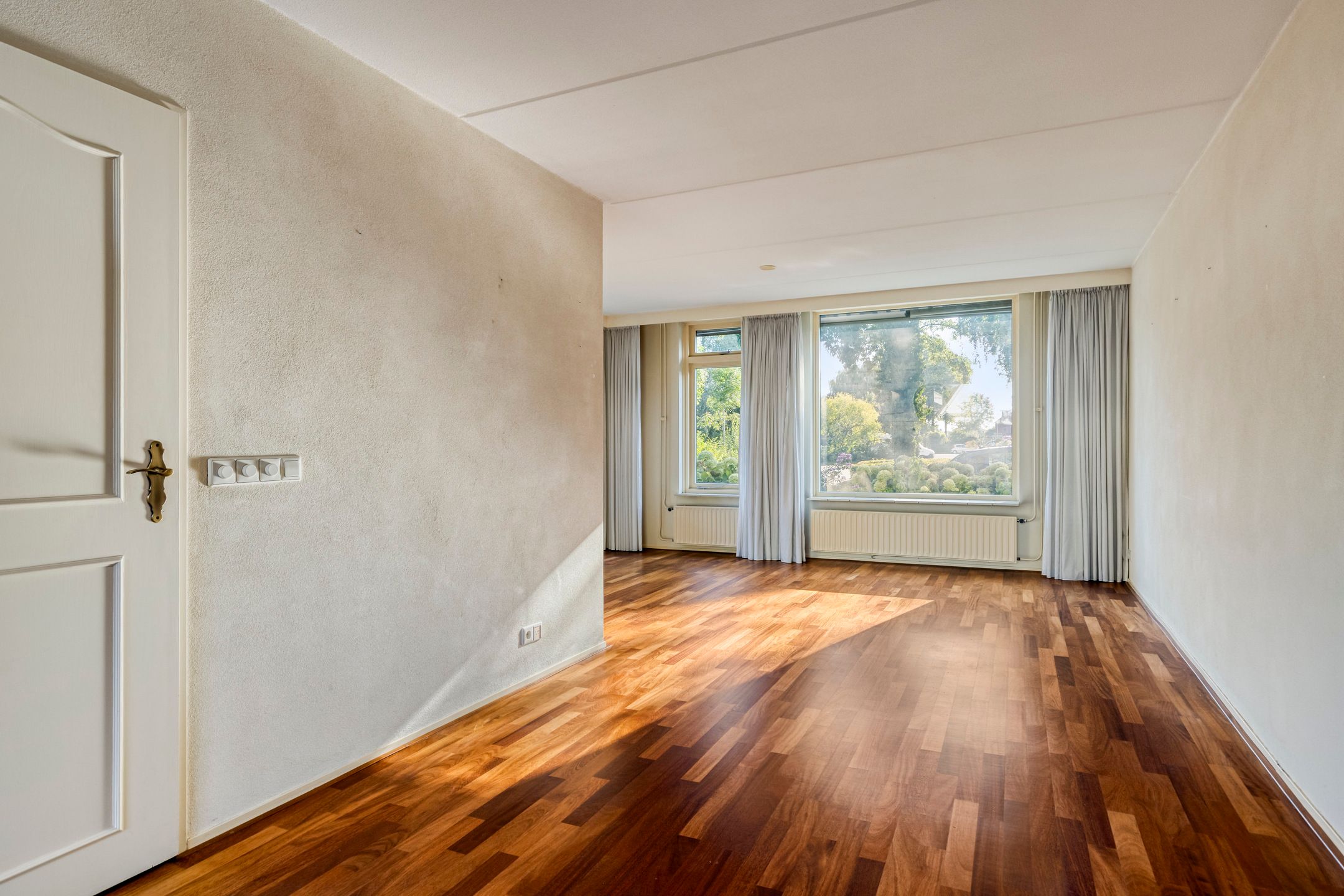 Photo 6 of Schoresteynstraat 19