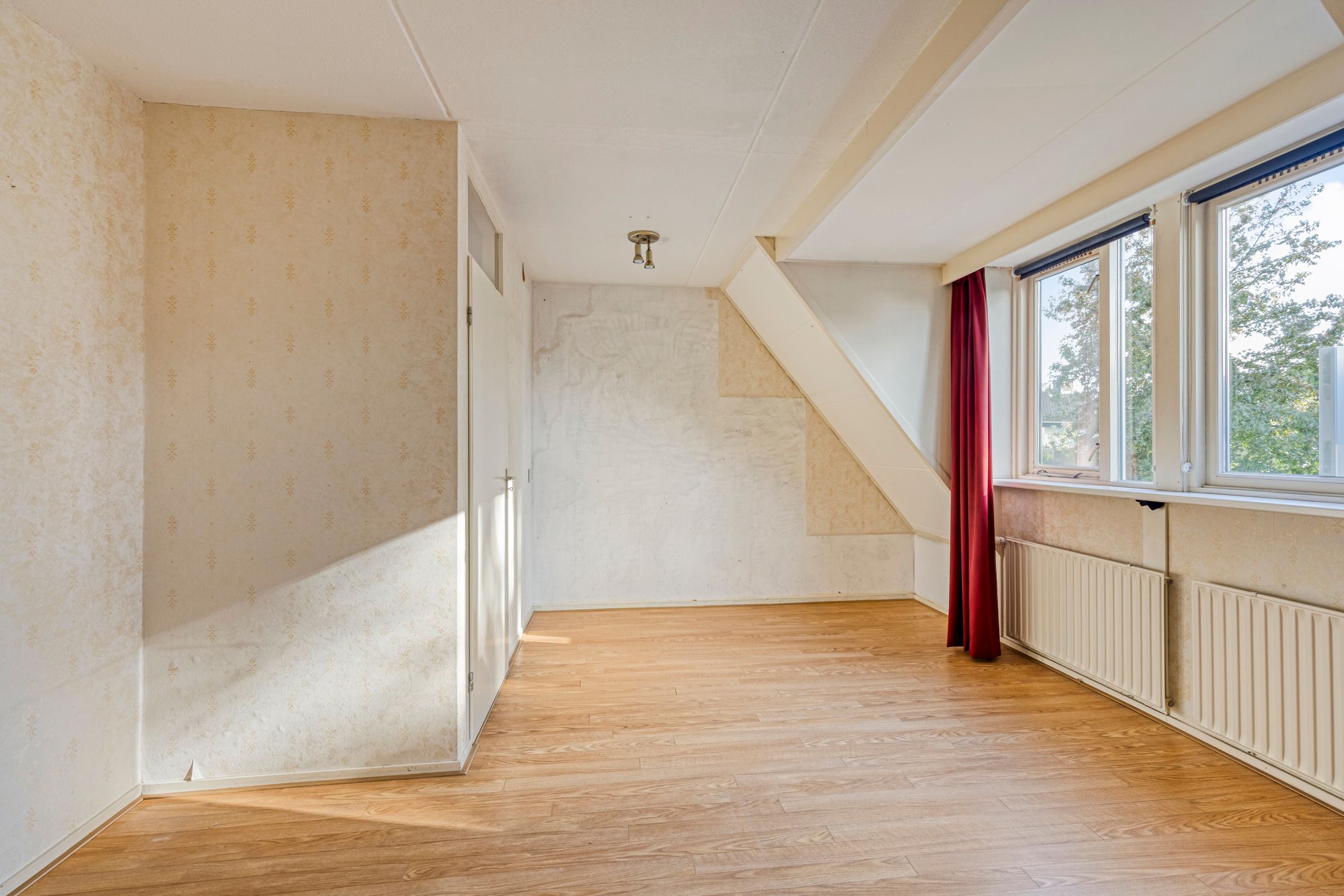 Photo 15 of Schoresteynstraat 19