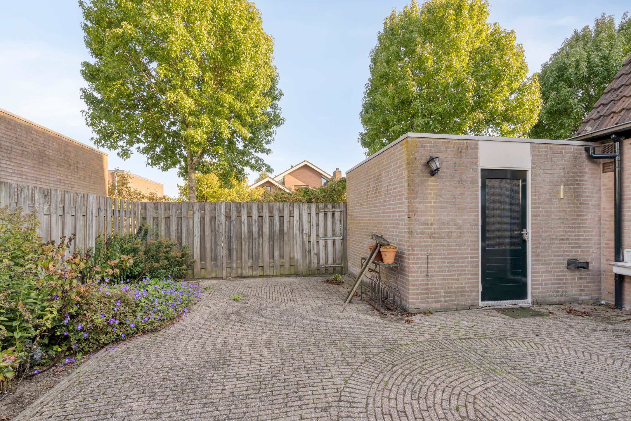 Photo 24 of Schoresteynstraat 19