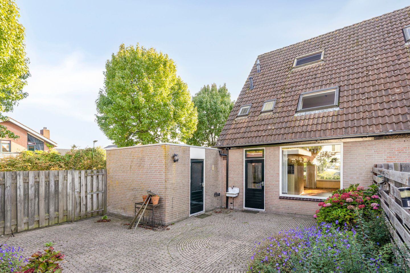 Photo 25 of Schoresteynstraat 19