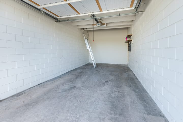 Photo 33 of Laan van Tolkien 238