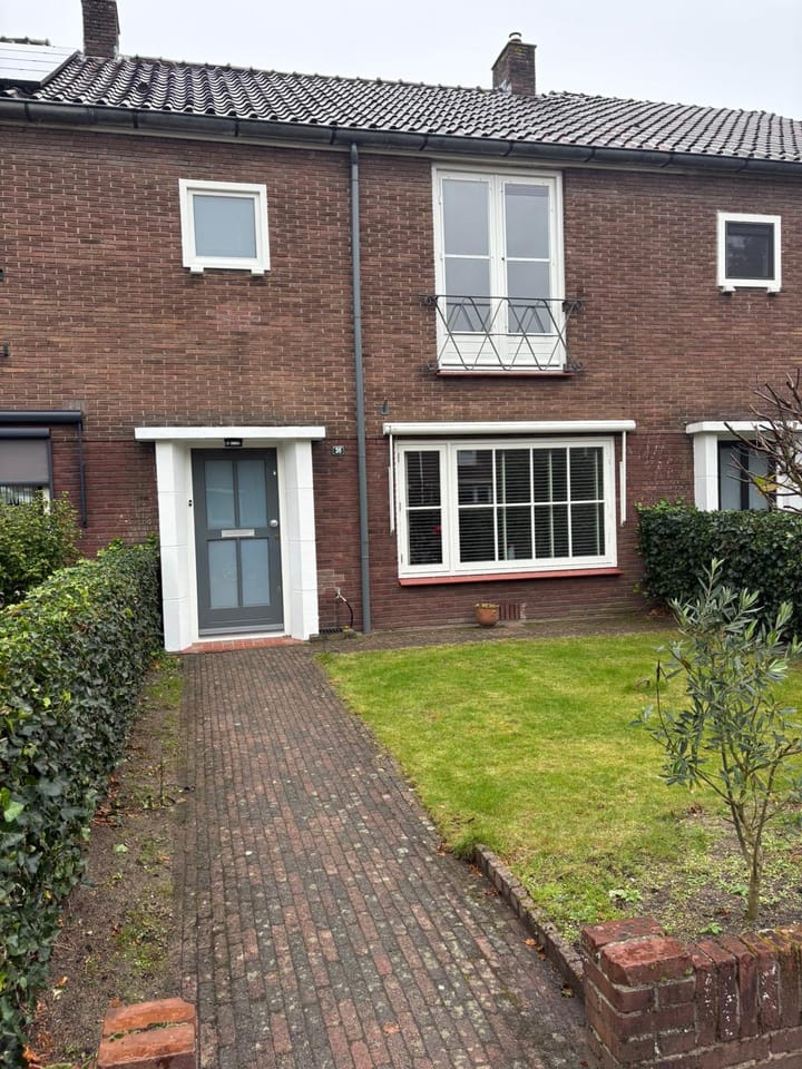 Photo 2 of Trompstraat 36