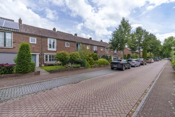 Photo 4 of Trompstraat 36