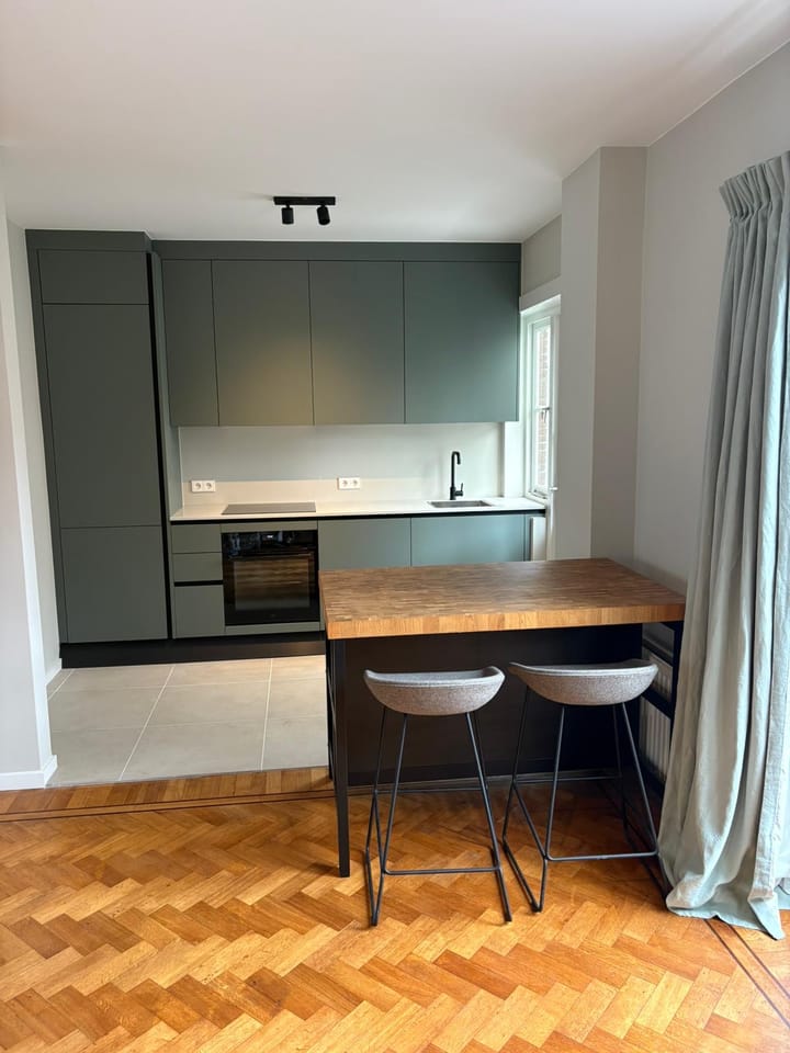 Photo 11 of Trompstraat 36