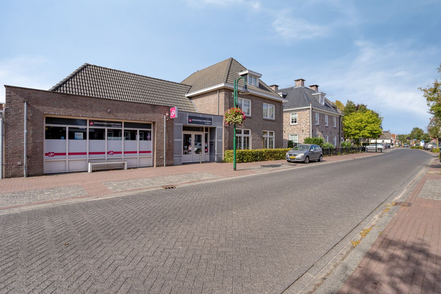 View photo 2 of Dorpsstraat 5