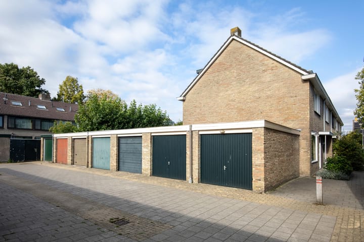 Photo 4 of Abraham Rademakerstraat 10