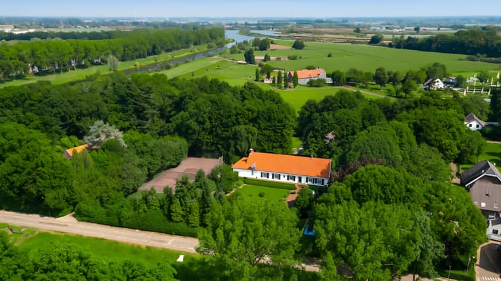 Photo 4 of De Weerd 9