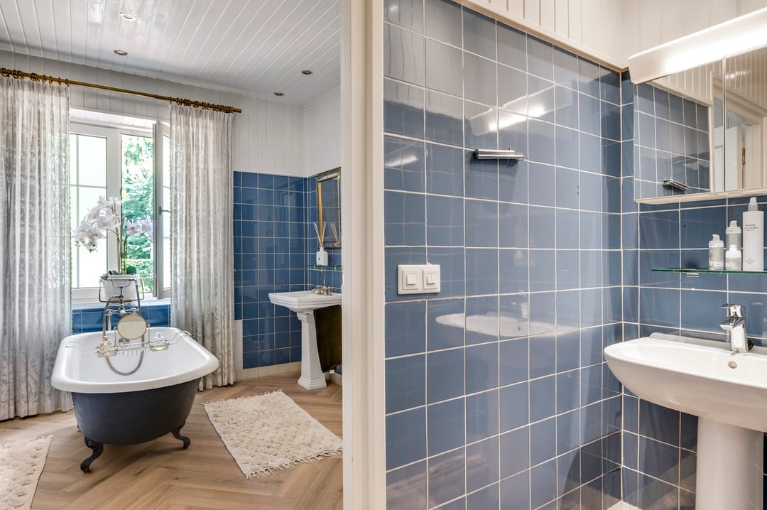 Photo 28 of De Weerd 9