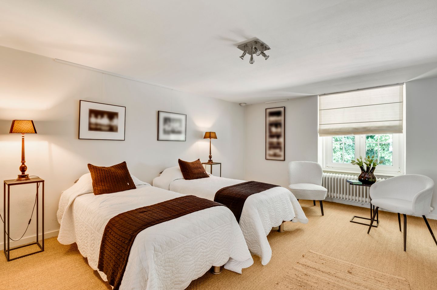 Photo 35 of De Weerd 9