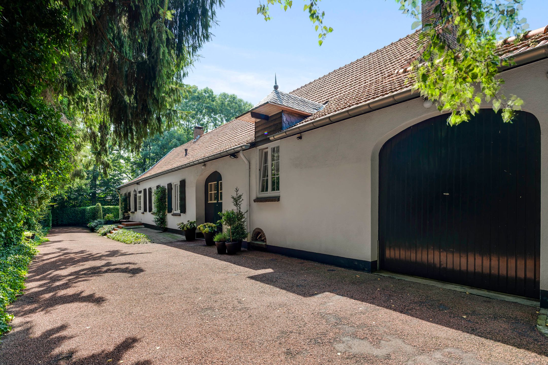 Photo 45 of De Weerd 9