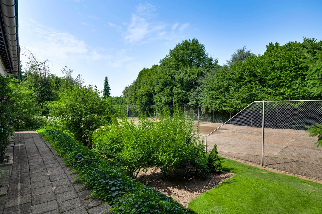 Photo 46 of De Weerd 9