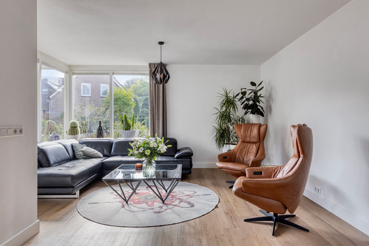 Photo 10 of Vunderke 16