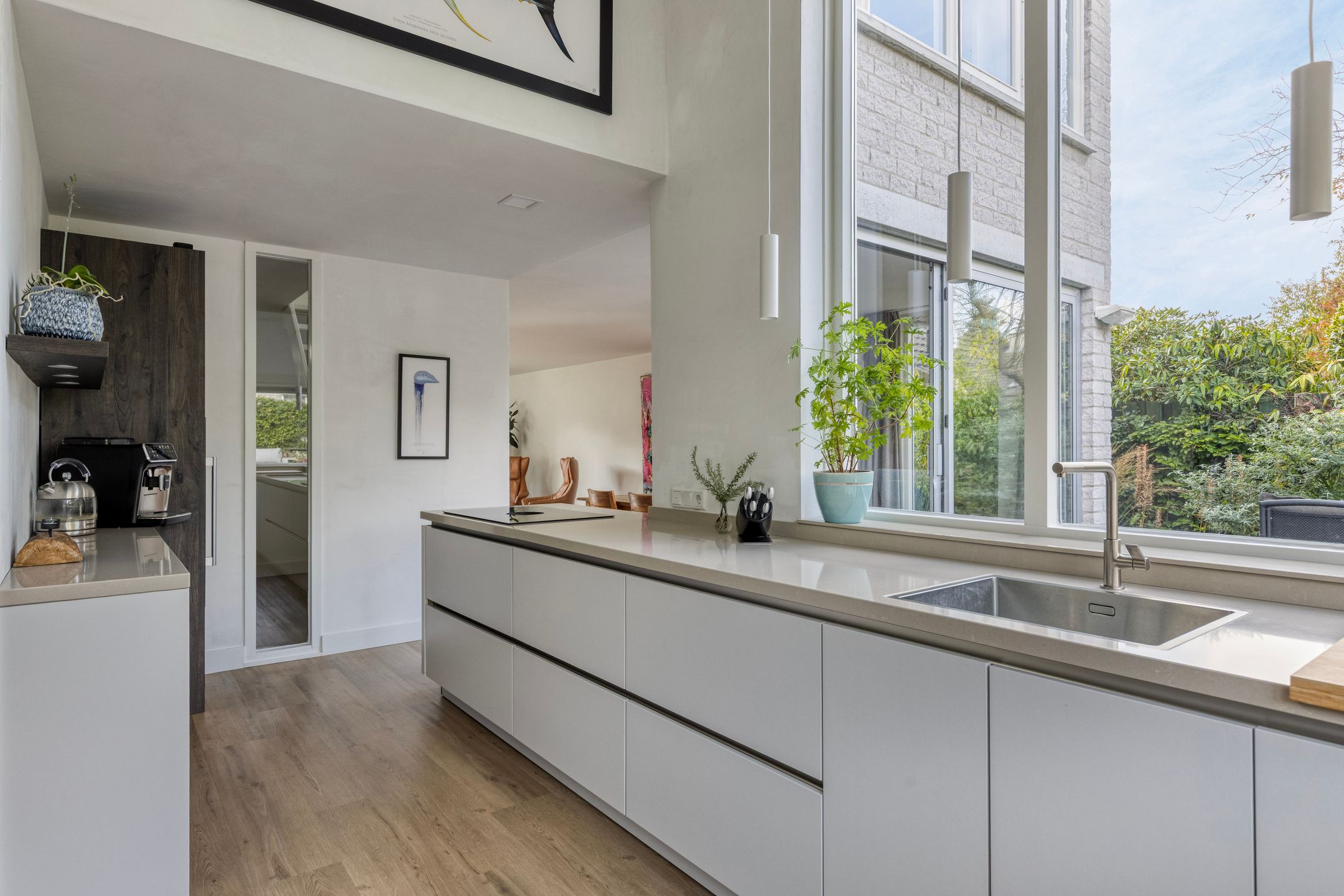 Photo 18 of Vunderke 16