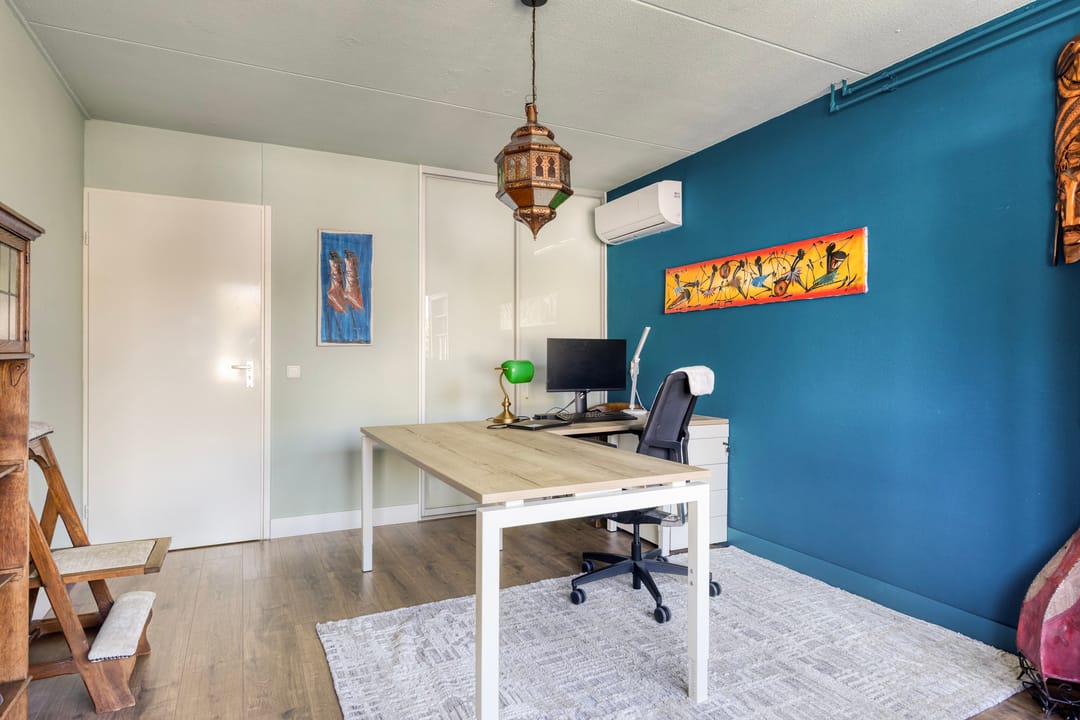 Photo 32 of Vunderke 16