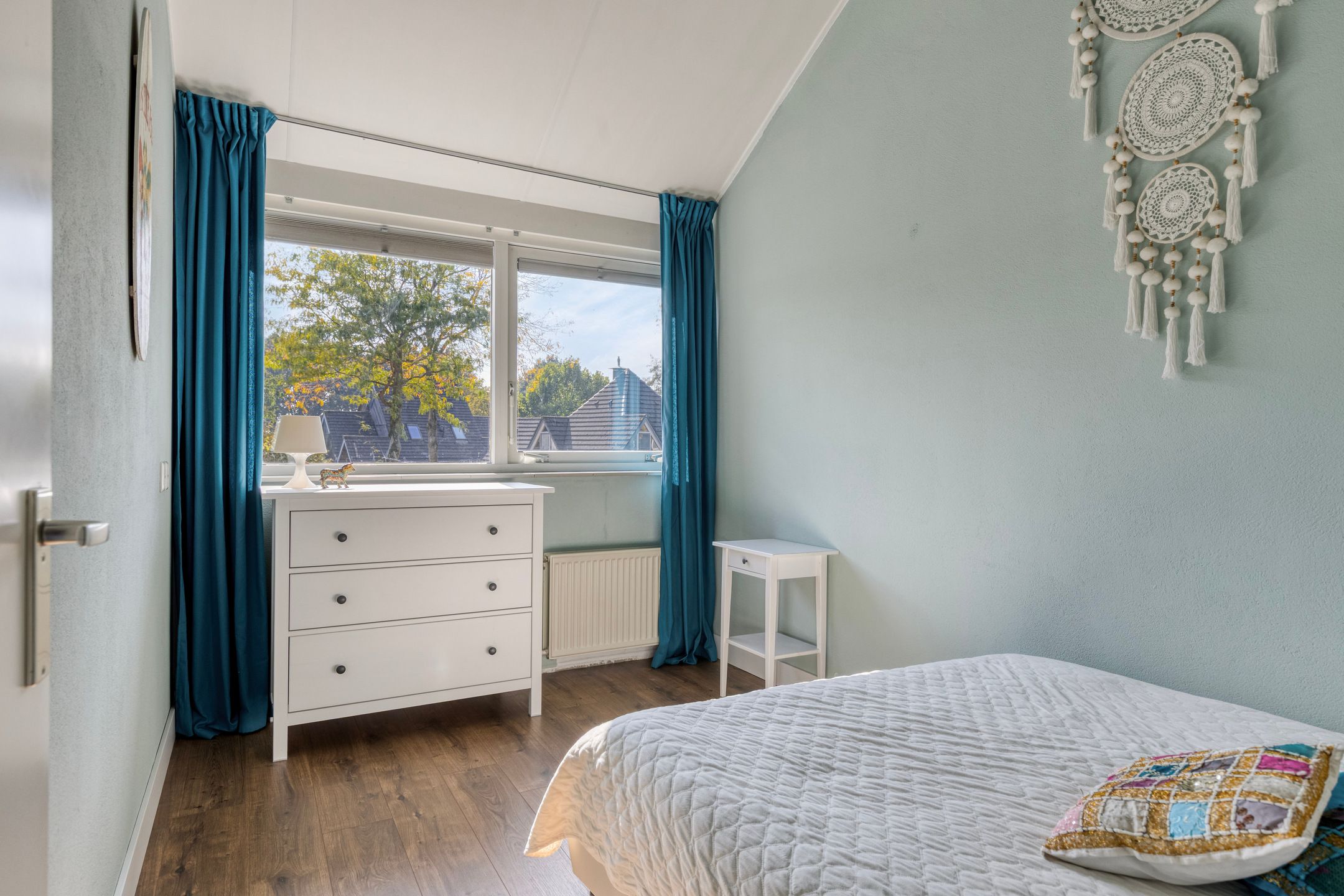 Photo 33 of Vunderke 16