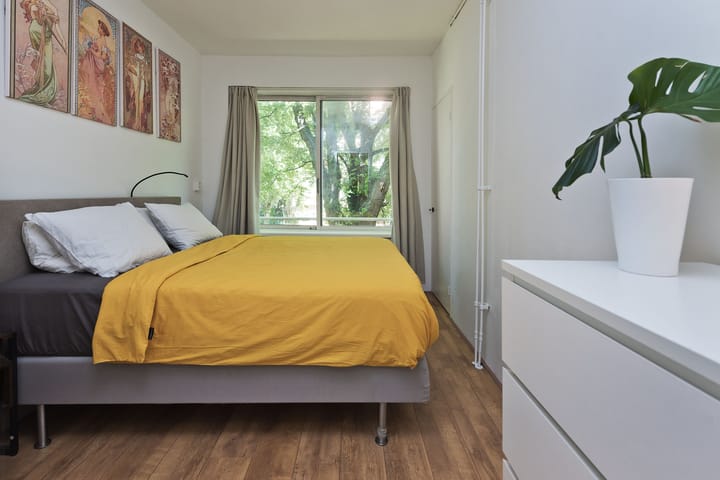 Photo 11 of Hendrik de Bruynstraat 9-1