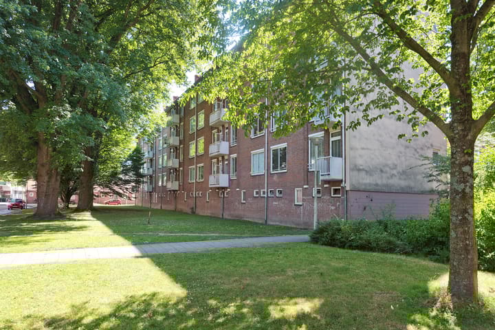 Photo 16 of Hendrik de Bruynstraat 9-1