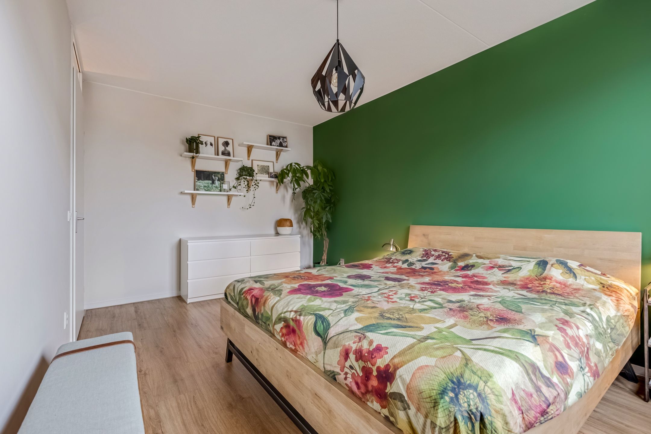 Foto 21 van Enkalaan 157