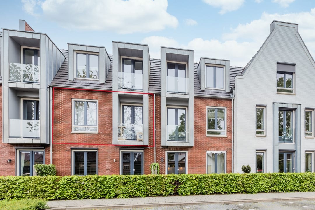 Foto 1 van Ds. Van de Woestijnehof 103