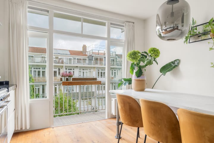 Foto 23 van Postjeskade 151-3