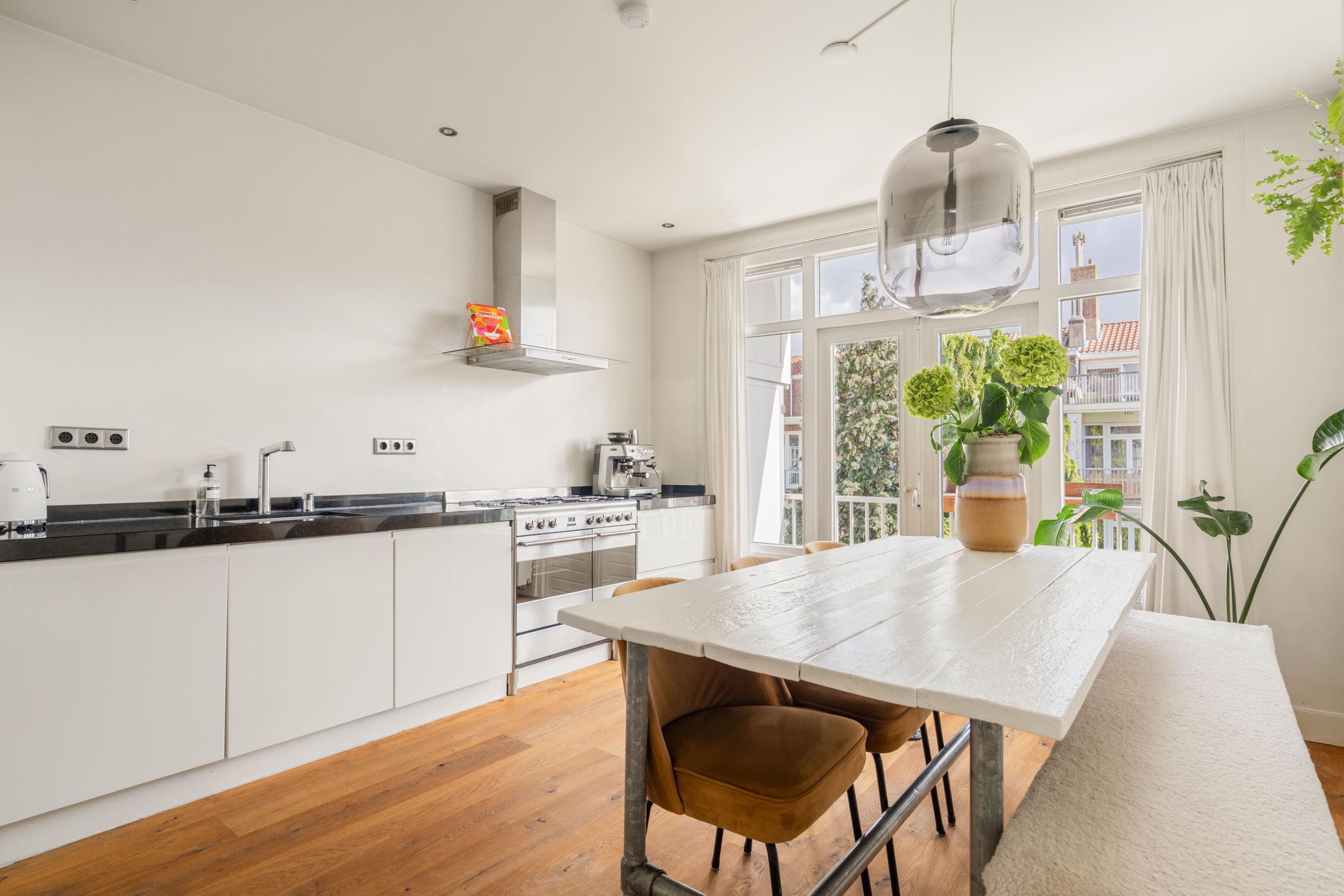 Foto 21 van Postjeskade 151-3