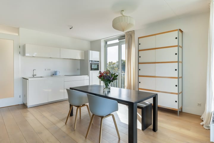 Photo 10 of Broeder Alarmstraat 87