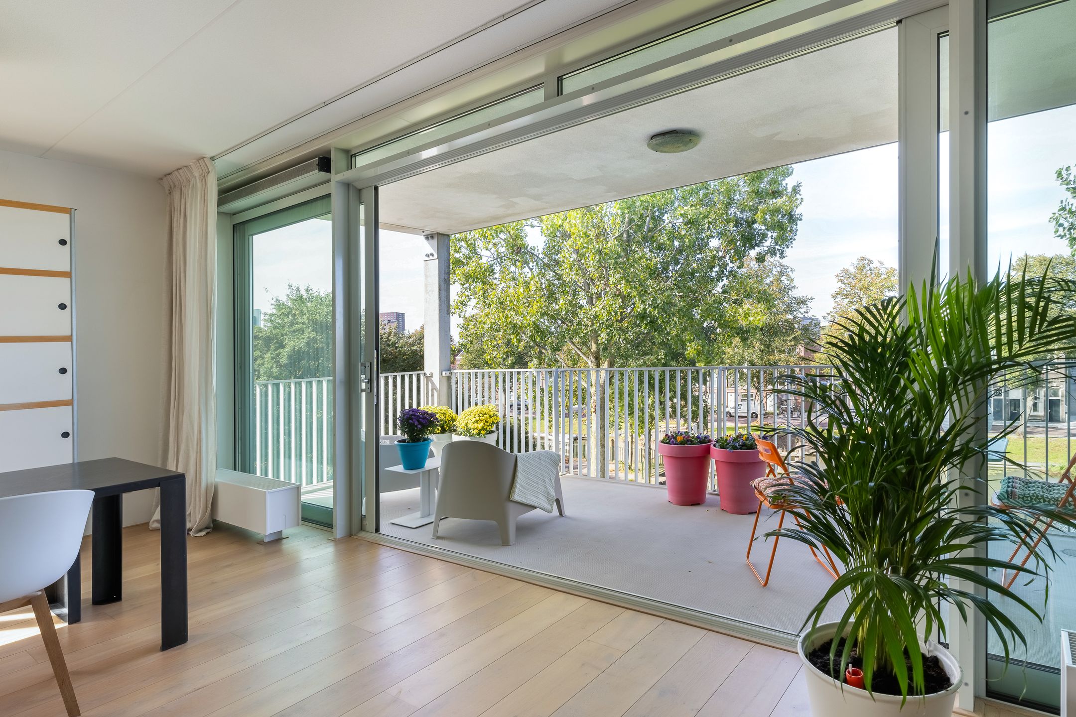 Foto 15 van Broeder Alarmstraat 87