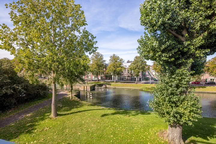 Photo 18 of Broeder Alarmstraat 87